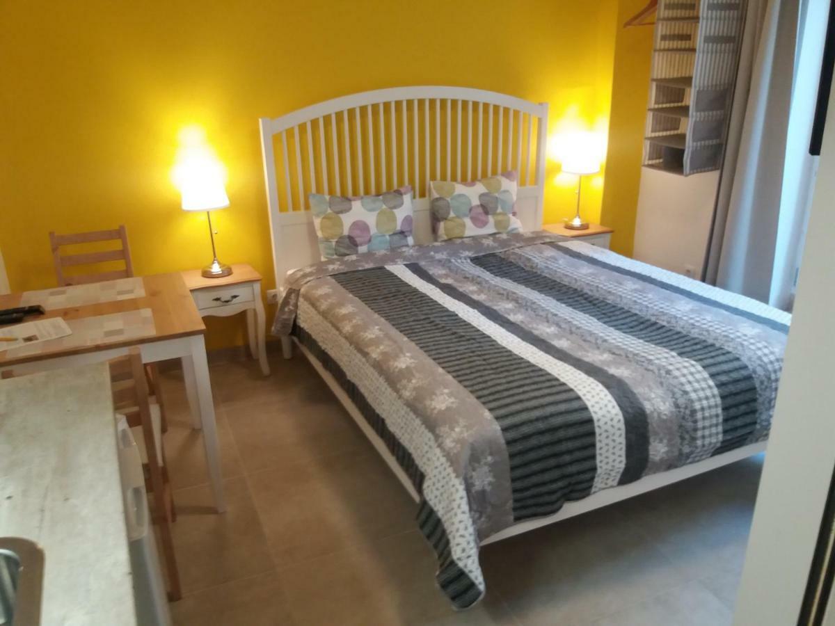 Castle Base Apartment บูดาเปสต์ ภายนอก รูปภาพ
