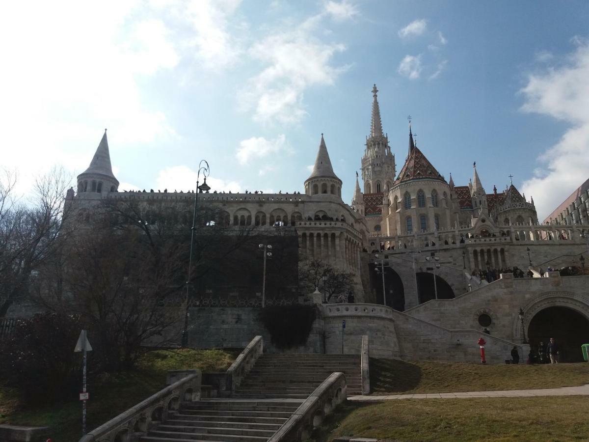 Castle Base Apartment บูดาเปสต์ ภายนอก รูปภาพ